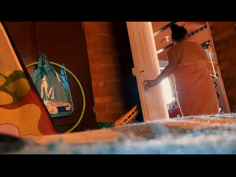 ❤️ דודי הולך אחרי למקלחת, הוא מזיין אותי בזמן שאני מתקלח. ☑ סרטון מזוין  בפורנו iw.https-tubsexer.ru ️❤